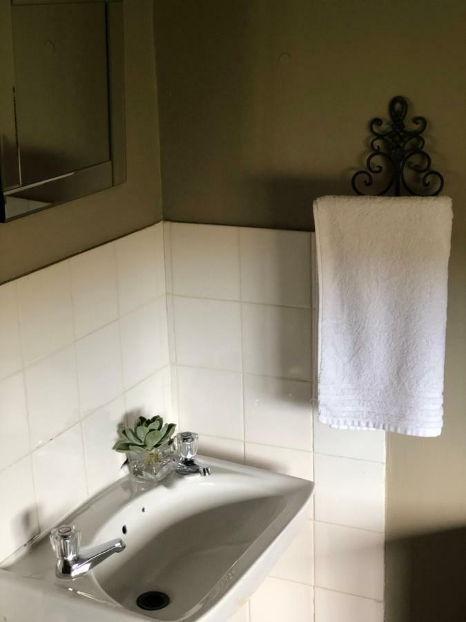 Staandakkie Guest Cottage 布雷达斯多普 外观 照片